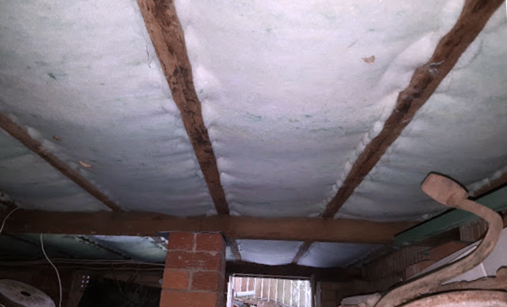 under floor insulation